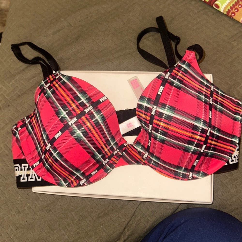 Pink - Victoria's Secret Pink Victoria’s Secret Push-up Bra size32D